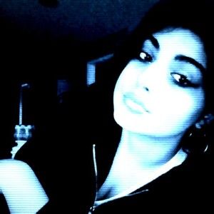 Meet your Posher, Evana